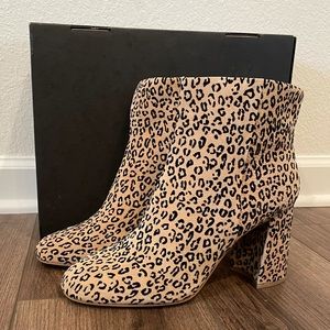 Giani Bini Cheetah Booties NEVER WORN Size 9.5